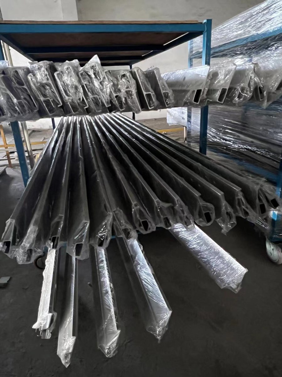 常州鋁型材加工成型  量大價優(yōu)